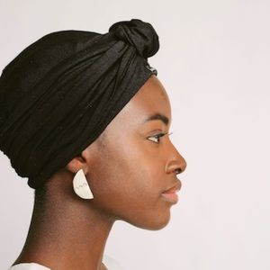 Grace Eleyae Knotted Black Satin Lined Cap / Turban / Bonnet - EUC